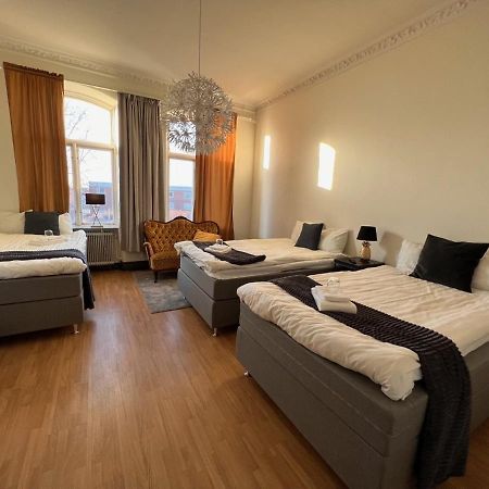 Froevi Hotell Frovi Exterior foto