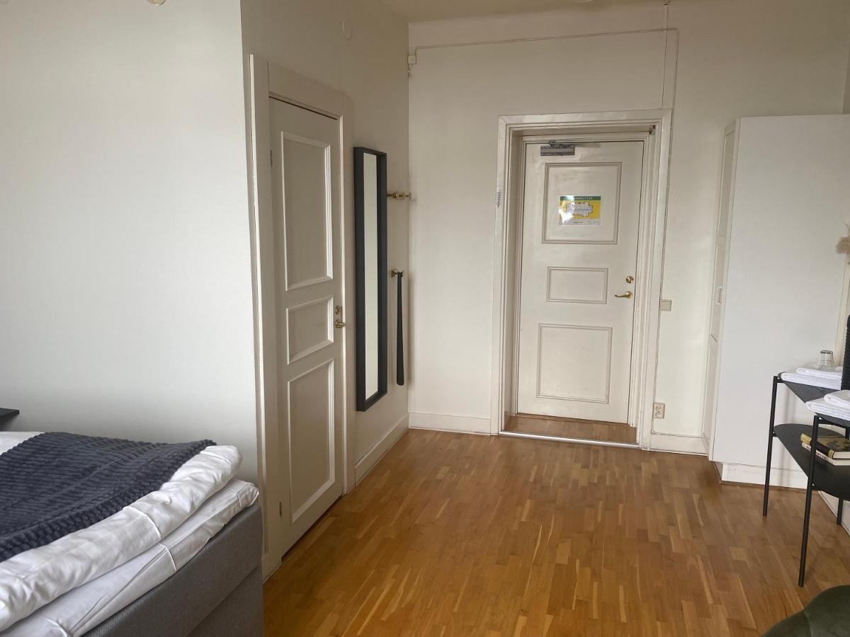 Froevi Hotell Frovi Exterior foto